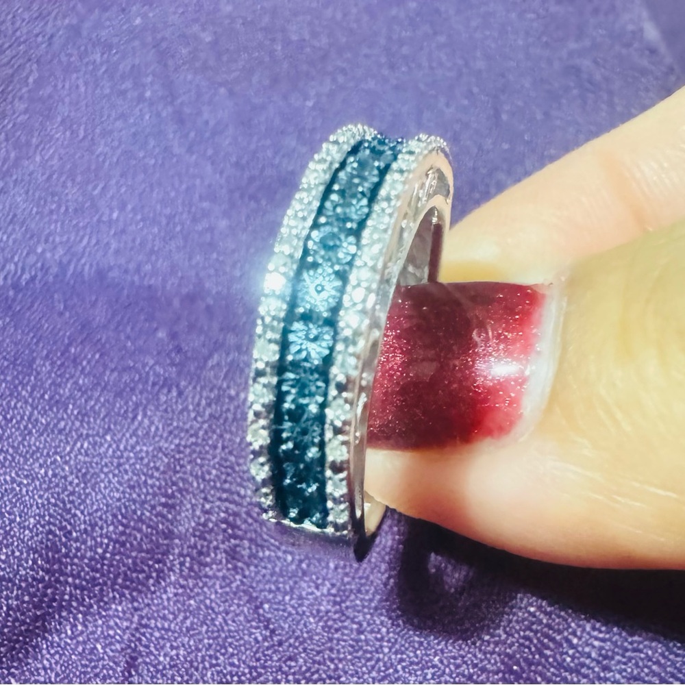 Blue natural diamond - Picture 4 of 4
